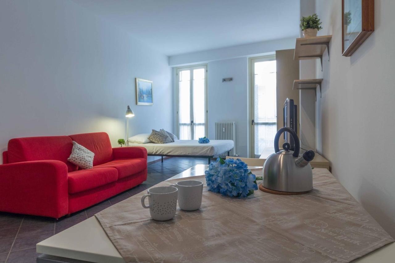 Galleria Roma Apartment - Affitti Brevi Italia Lecco Bagian luar foto