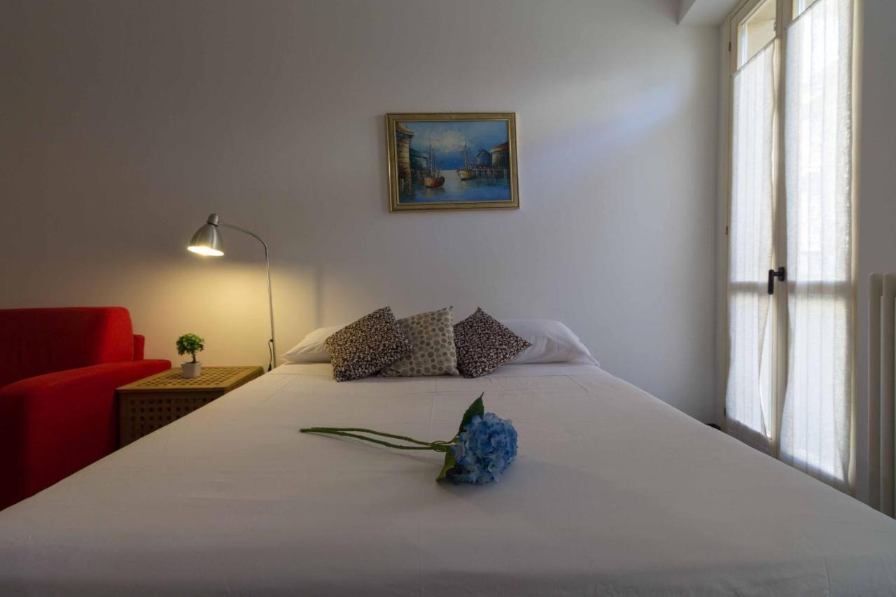Galleria Roma Apartment - Affitti Brevi Italia Lecco Bagian luar foto