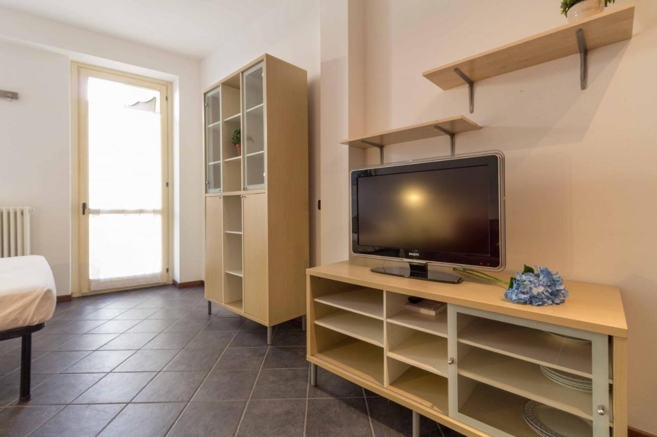 Galleria Roma Apartment - Affitti Brevi Italia Lecco Bagian luar foto