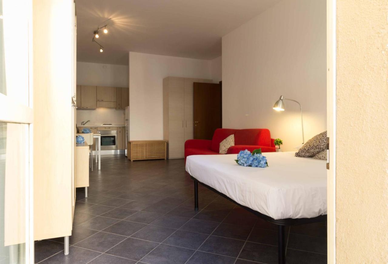 Galleria Roma Apartment - Affitti Brevi Italia Lecco Bagian luar foto